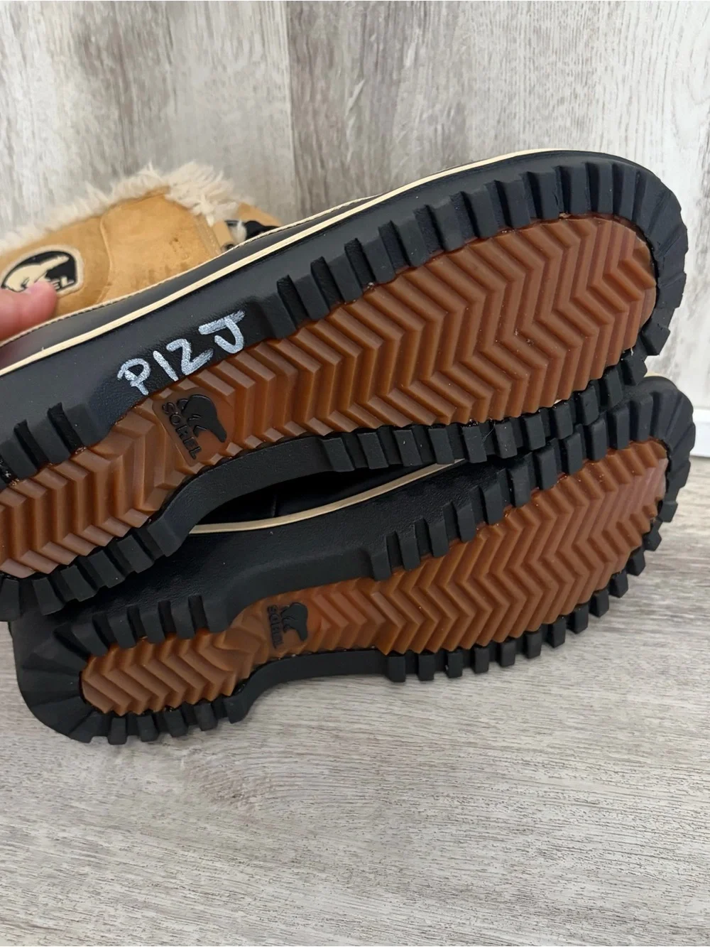 Sorel Tivoli II Snow Boot Waterproof Winter Women's 7 Tan Fut Lined Flaw
